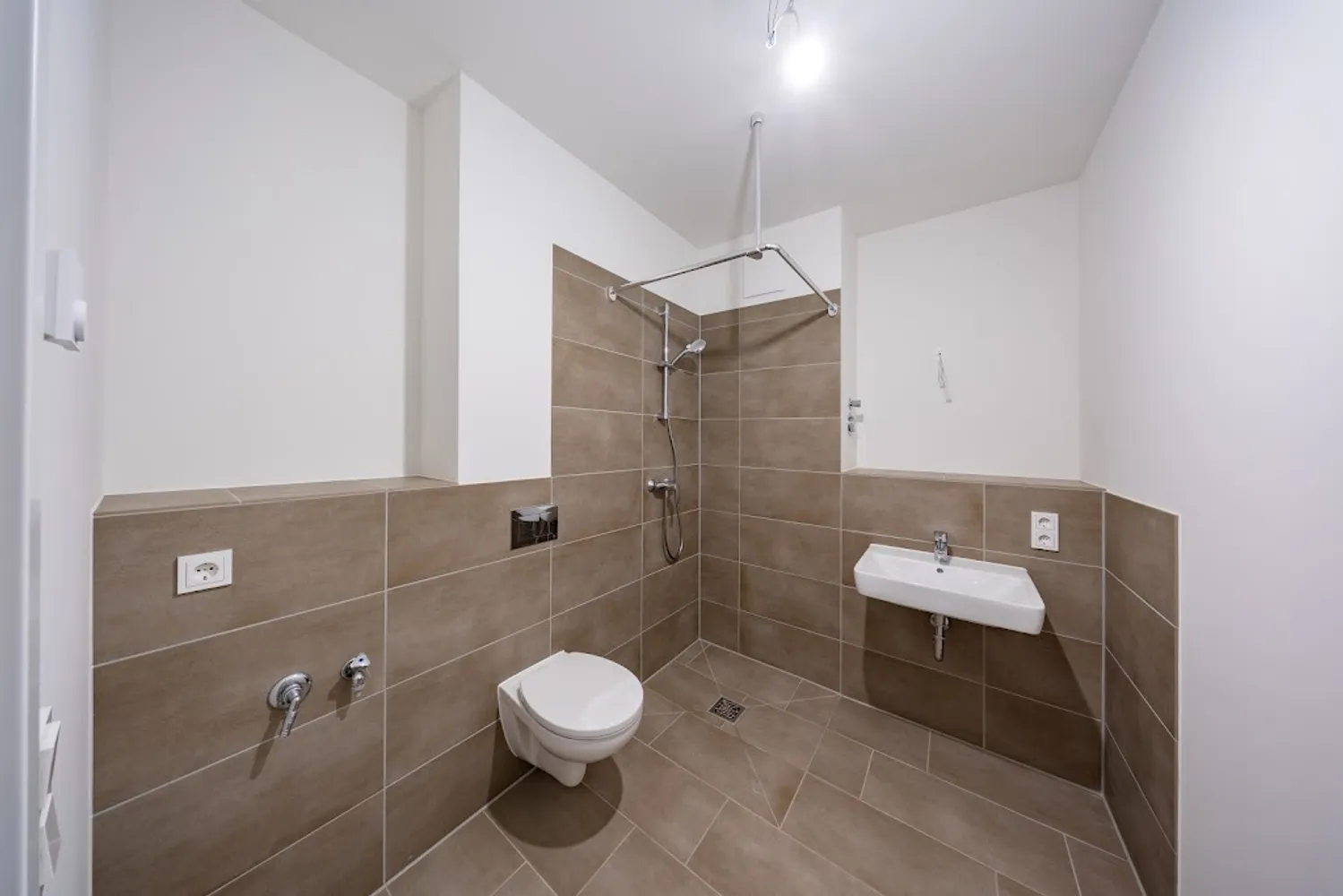 2 Zimmer Wohnung mit 60 m² in Berlin – Bild 4