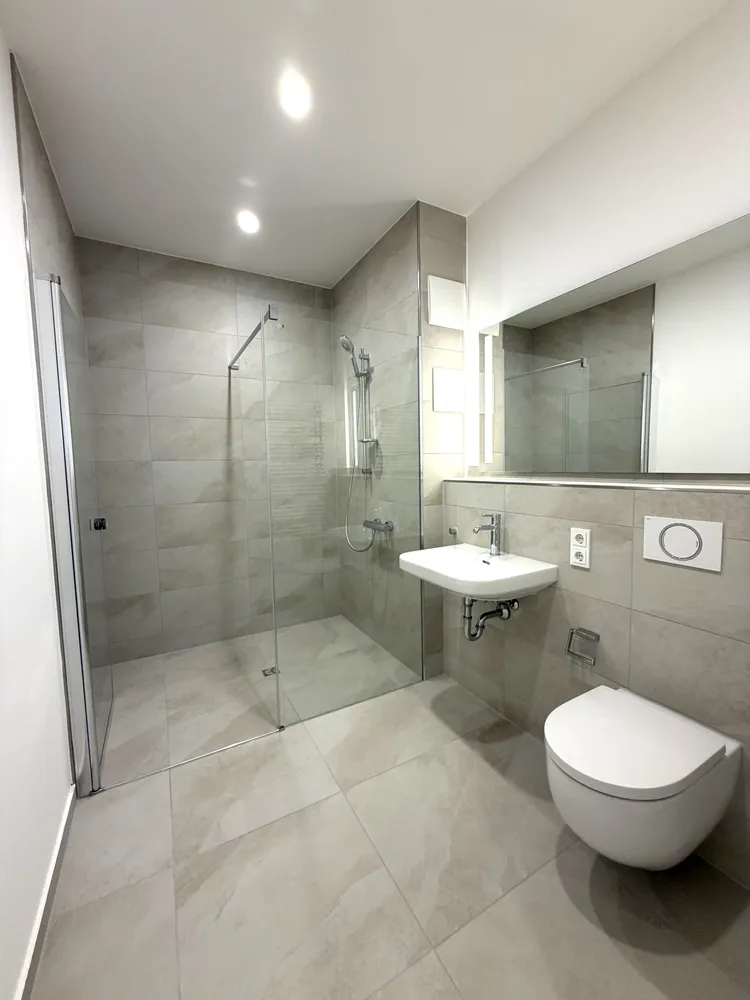 5 Zimmer Wohnung mit 130 m² in München – Bild 3