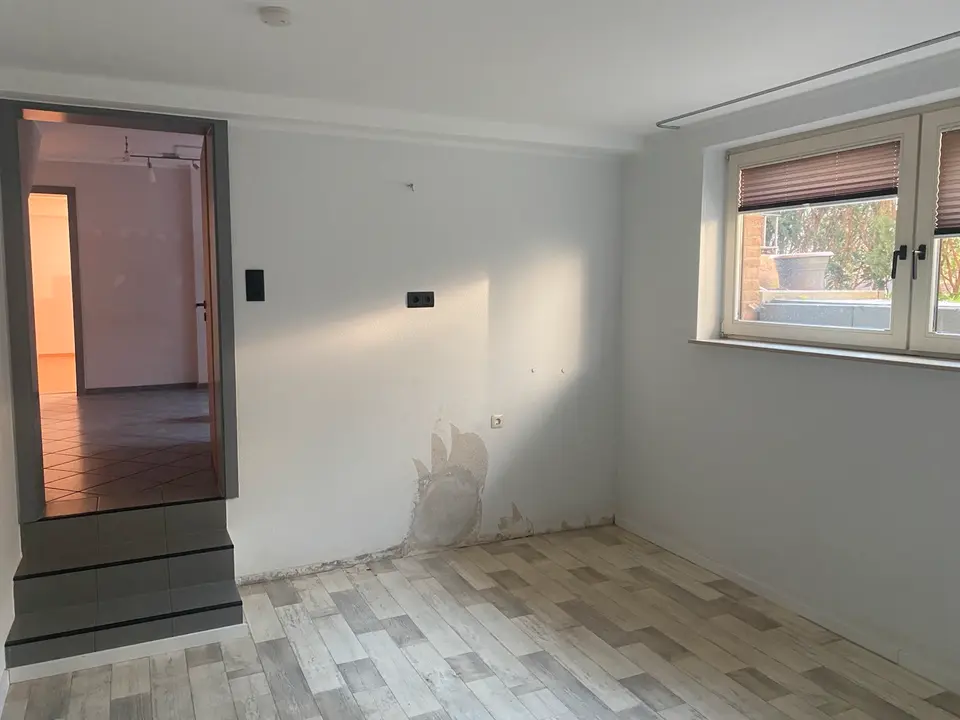 3 Zimmer Wohnung mit 80 m² in Bergisch Gladbach – Bild 2