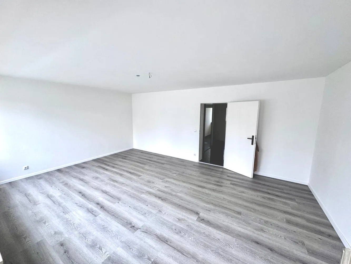 2 Zimmer Wohnung mit 68 m² in München – Bild 5