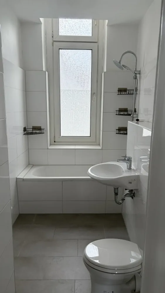4 Zimmer Wohnung mit 107 m² in Hannover – Bild 8