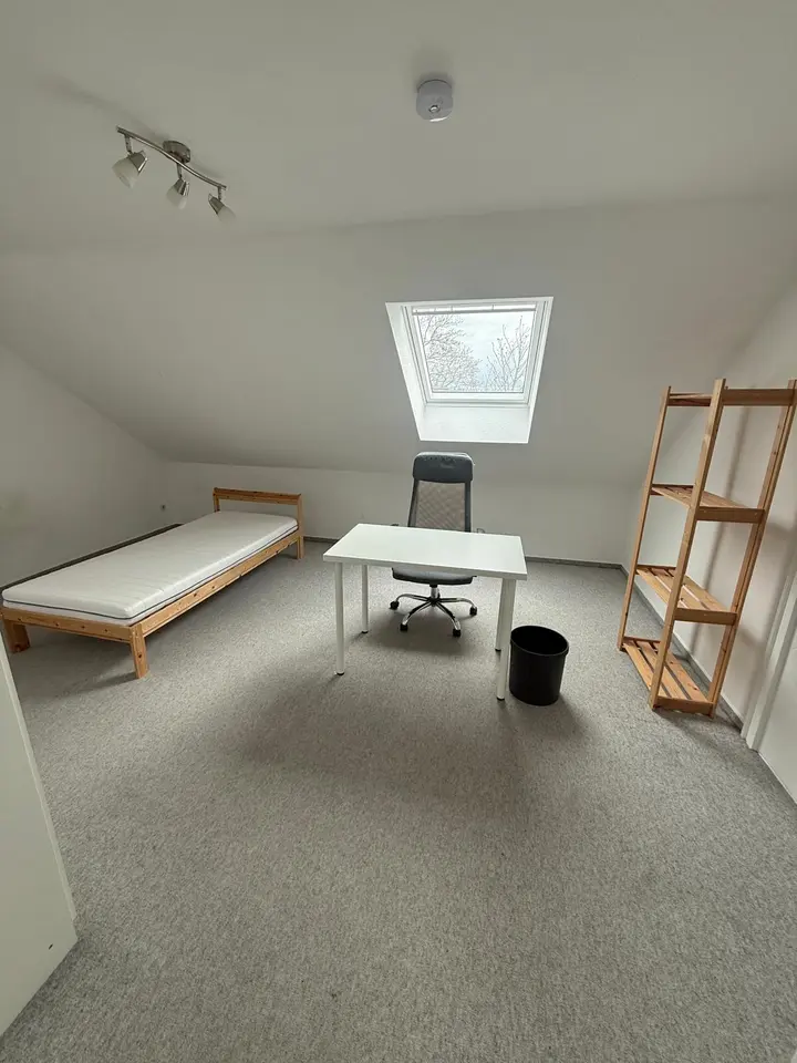 4 Zimmer Wohnung mit 103 m² in Hof – Bild 3