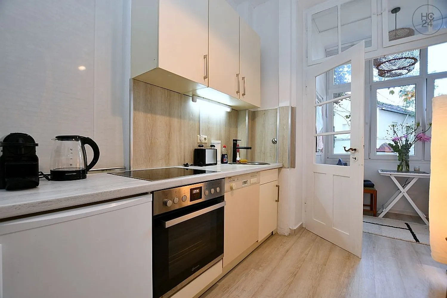 1 room apartment with 40 m² in Stuttgart – Photo 3