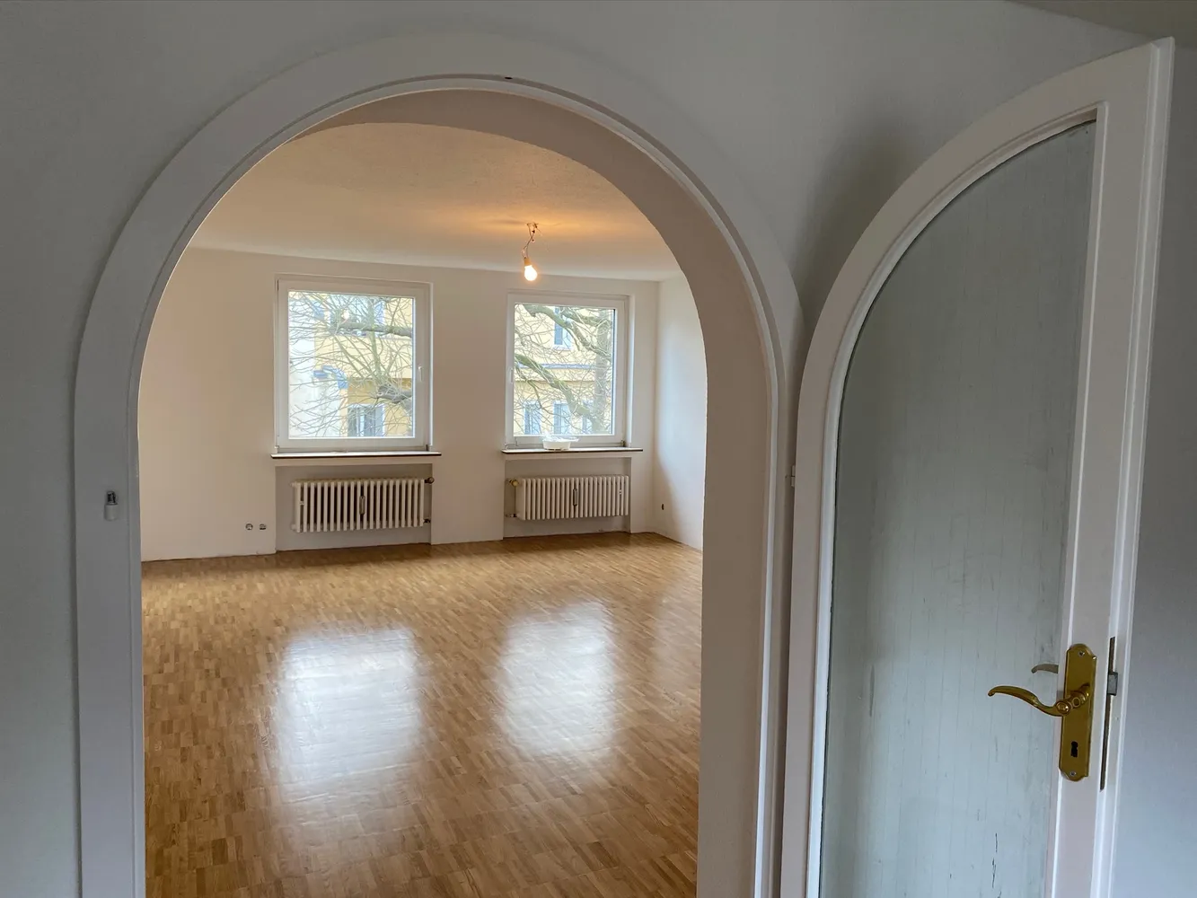 4 Zimmer Wohnung mit 100 m² in Köln – Bild 1