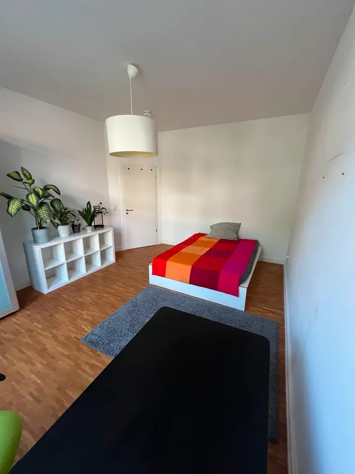 WG-Zimmer mit 85 m² in Frankfurt am Main – Bild 3
