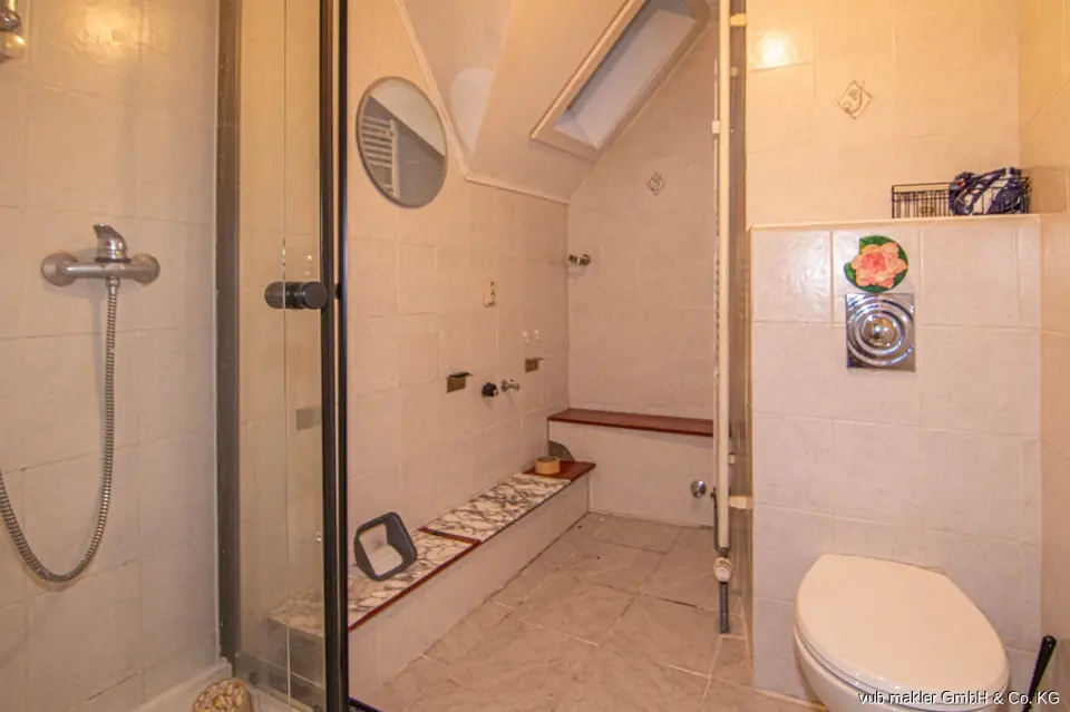 5 Zimmer Wohnung mit 117 m² in Hof – Bild 9