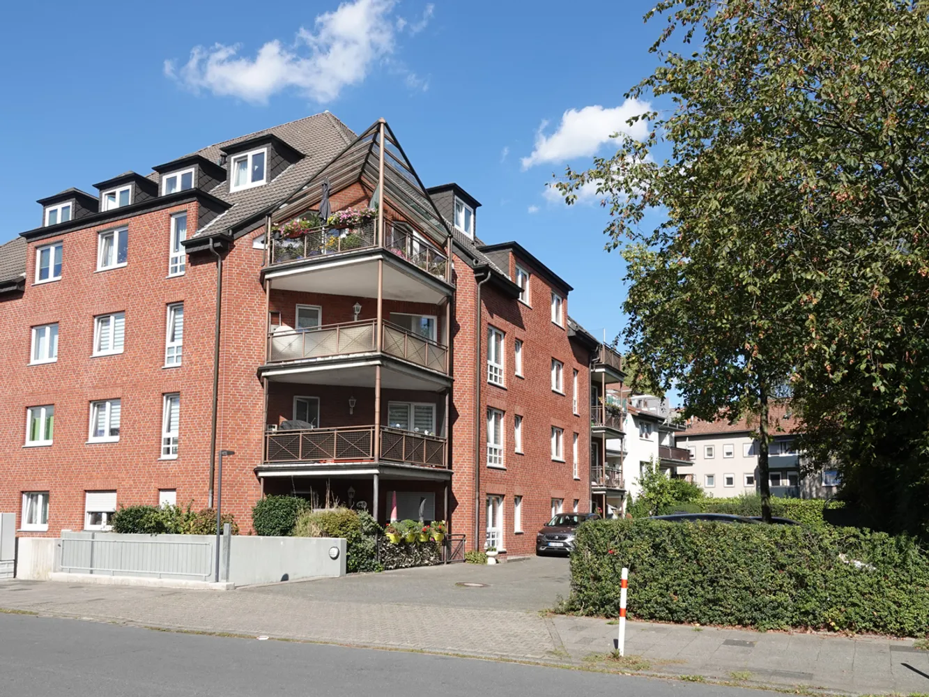 2 Zimmer Wohnung mit 86 m² in Krefeld – Bild 2