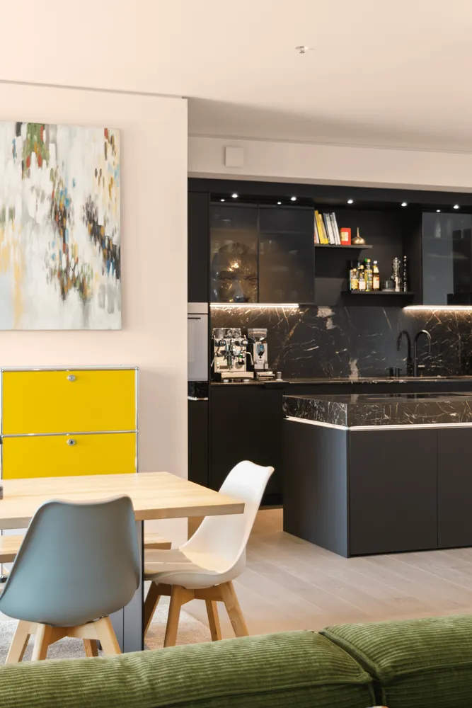 3 Zimmer Wohnung mit 107 m² in Frankfurt am Main – Bild 2