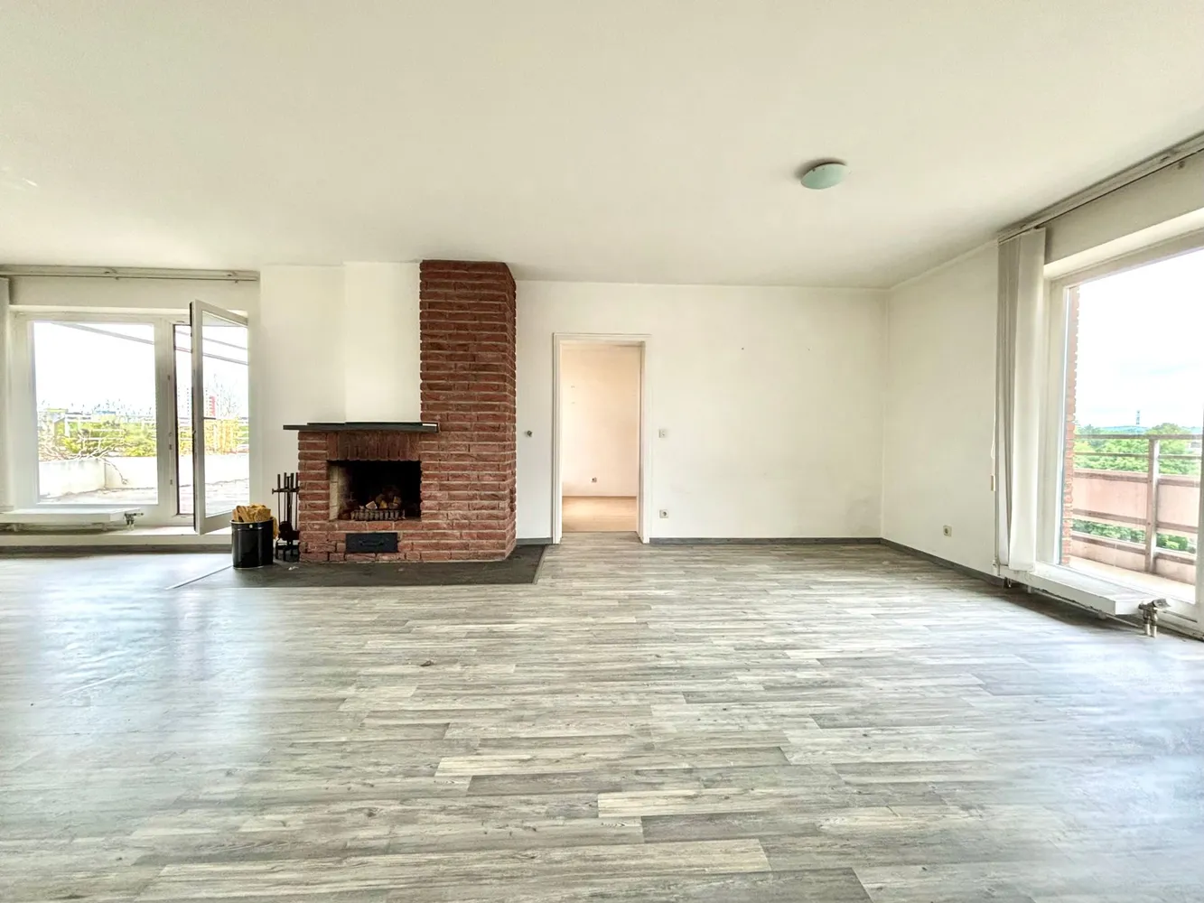 3 Zimmer Wohnung mit 123 m² in Düsseldorf – Bild 4