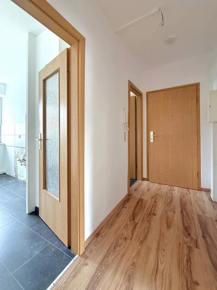 3 Zimmer Wohnung mit 65 m² in Suhl – Bild 3