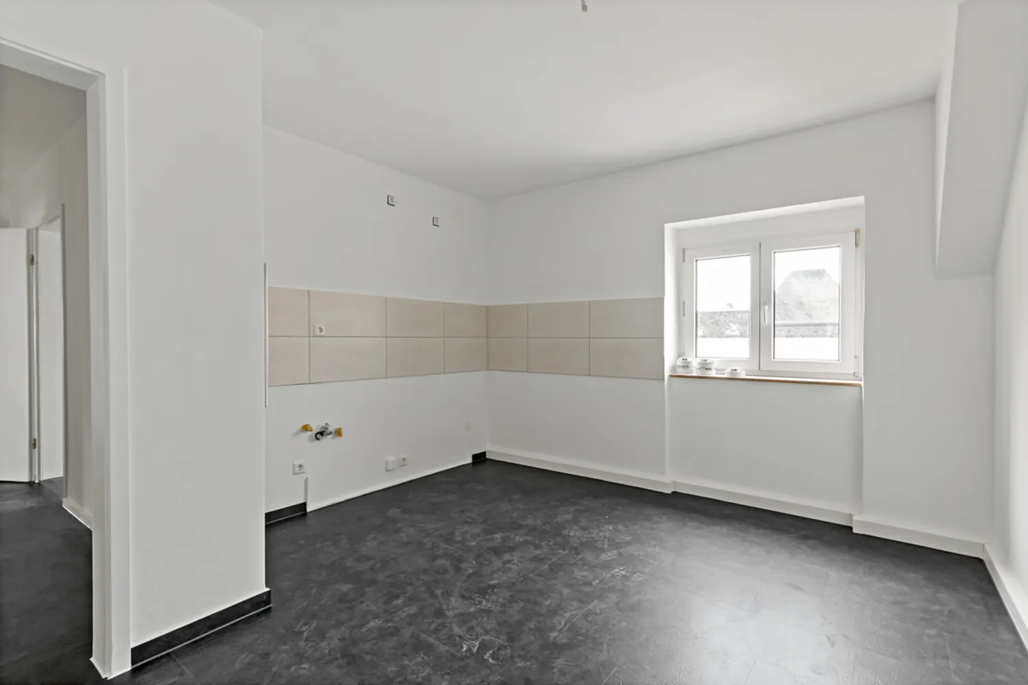 4 Zimmer Wohnung mit 92 m² in Halle (Saale) – Bild 5