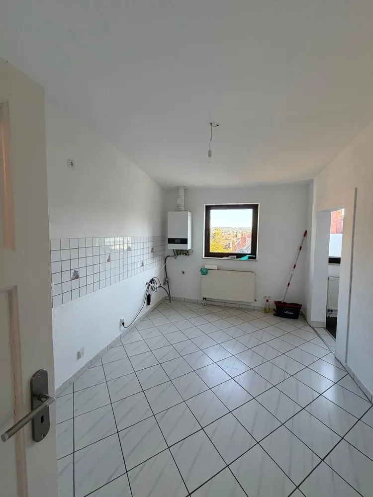 3 Zimmer Wohnung mit 100 m² in Wiesbaden – Bild 6