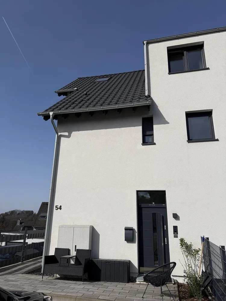 5 Zimmer Wohnung mit 135 m² in Solingen – Bild 2