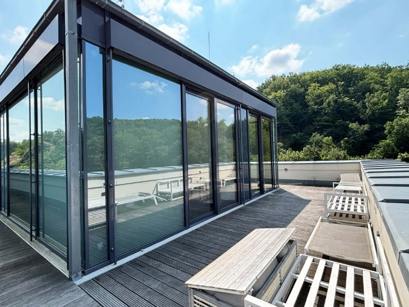 5 Zimmer Wohnung mit 250 m² in Dresden – Bild 9