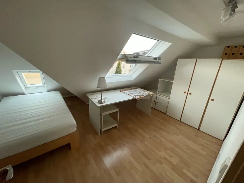WG-Zimmer mit 9 m² in Neu-Ulm – Bild 1