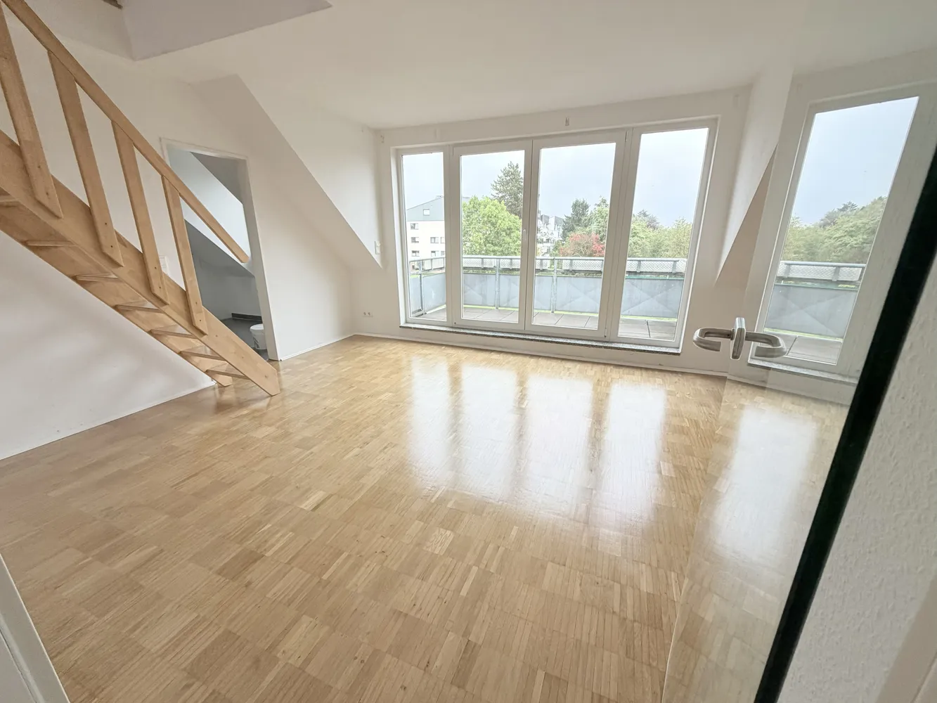 4 Zimmer Wohnung mit 75 m² in Düsseldorf – Bild 5