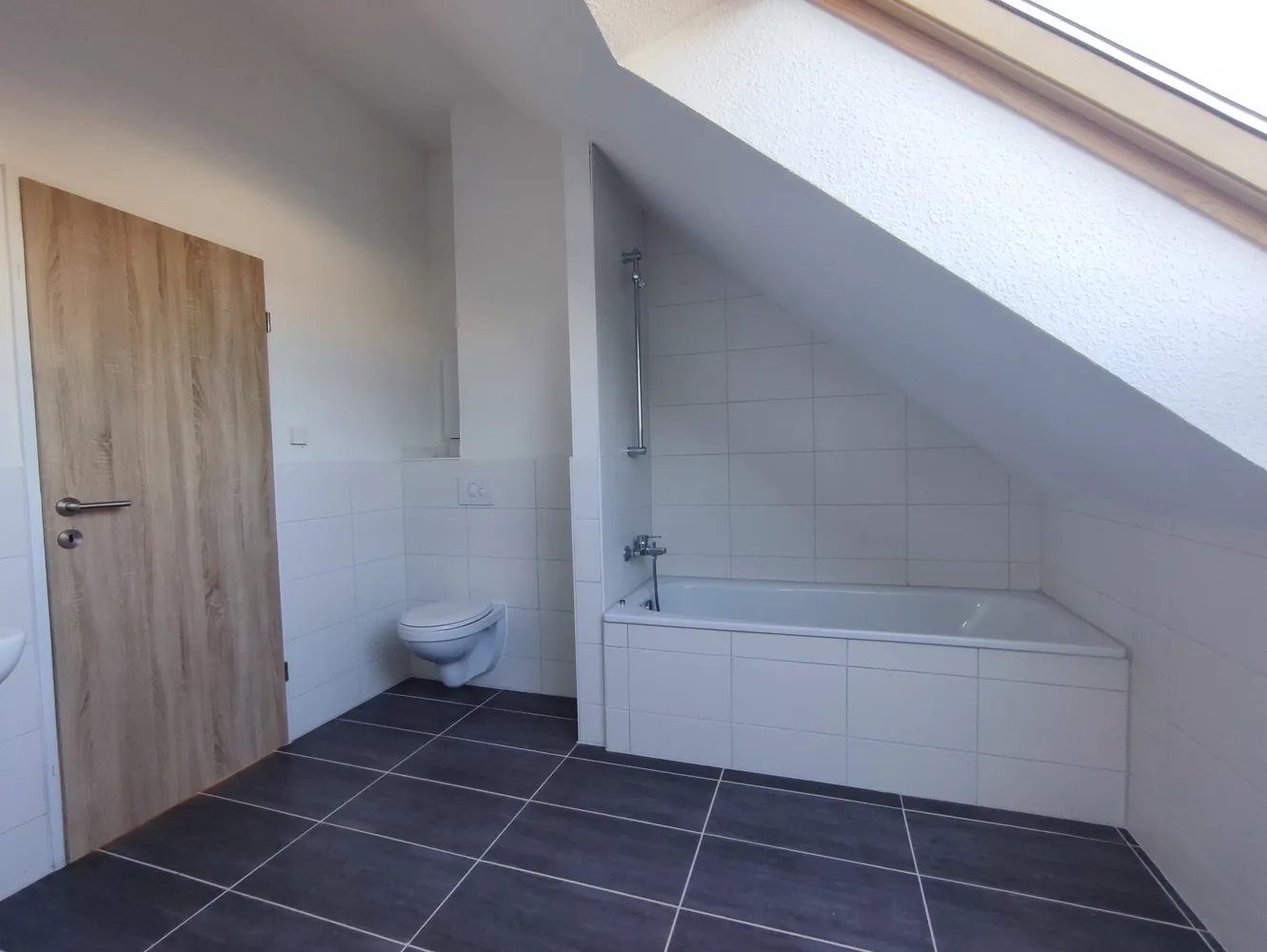 2 Zimmer Wohnung mit 81 m² in Köln – Bild 12