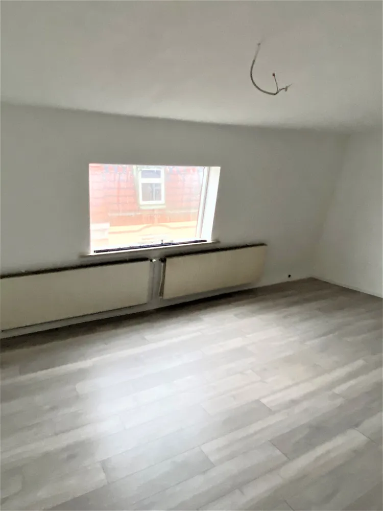 3 Zimmer Wohnung mit 76 m² in Hamburg – Bild 2