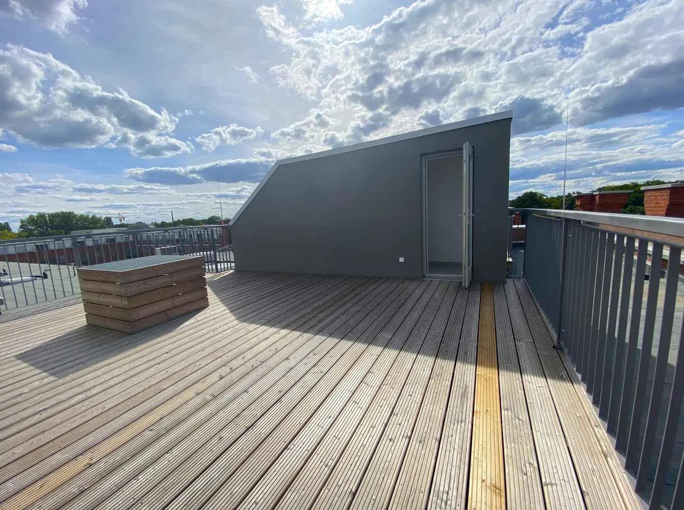 2 Zimmer Wohnung mit 69 m² in Berlin – Bild 1