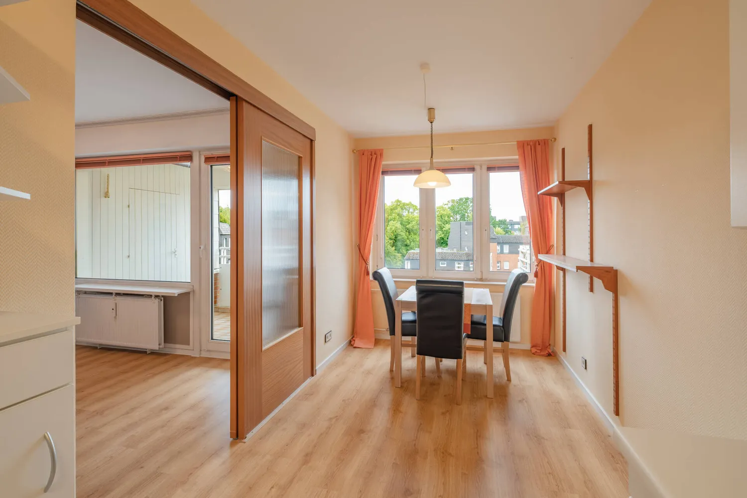 2 Zimmer Wohnung mit 75 m² in Hamburg – Bild 1