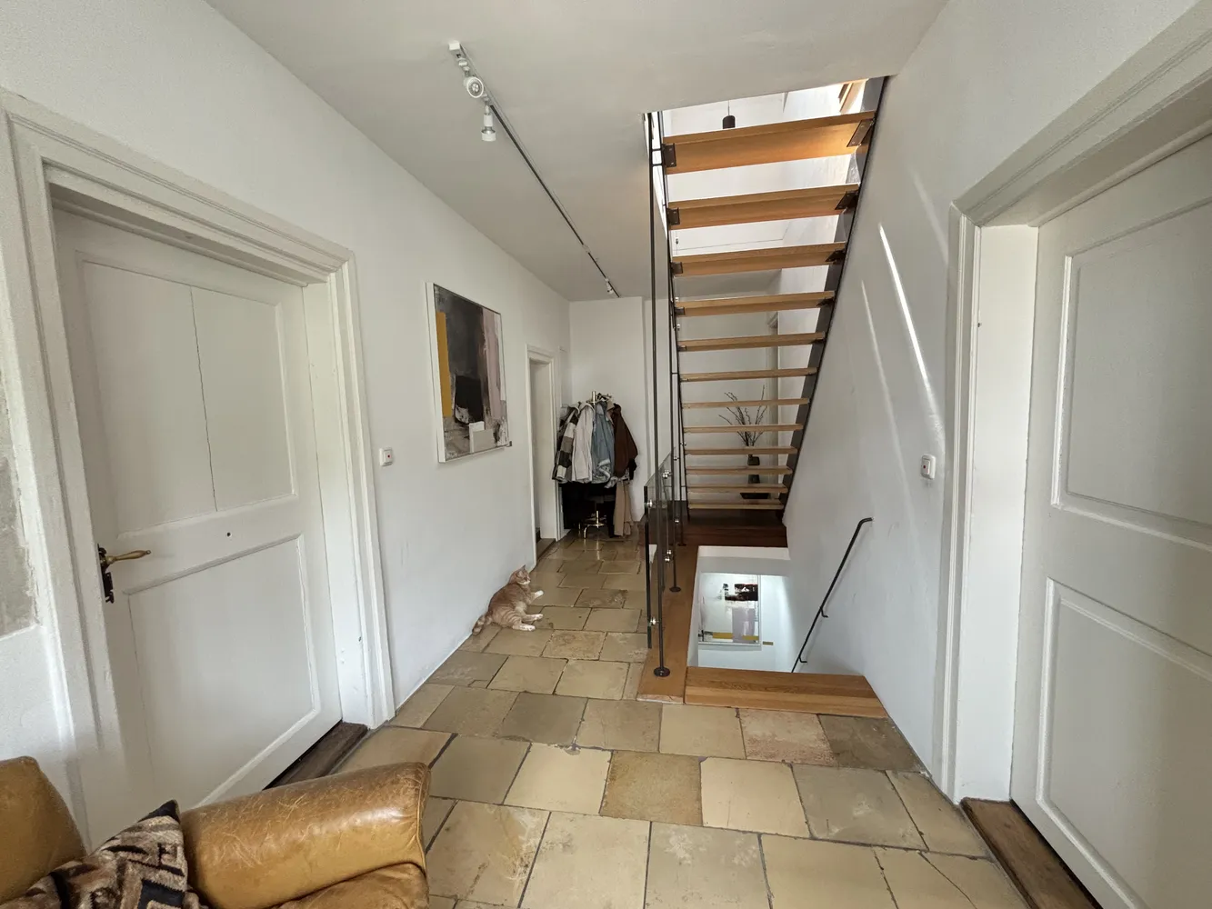 6 Zimmer Wohnung mit 180 m² in Augsburg – Bild 2