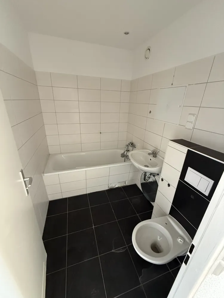 1 Zimmer Wohnung mit 58 m² in Halle (Saale) – Bild 4