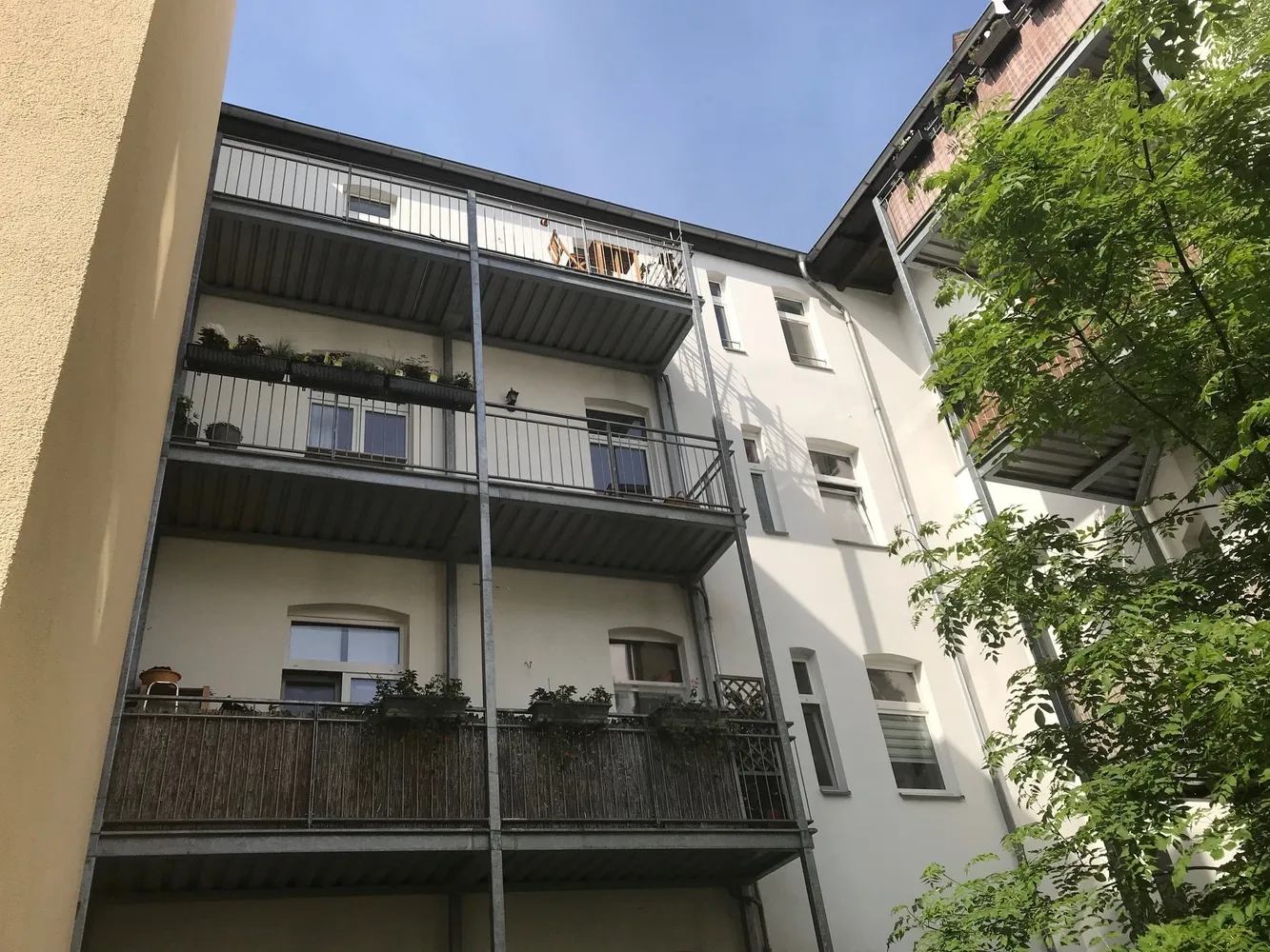 3 Zimmer Wohnung mit 83 m² in Halle (Saale) – Bild 2