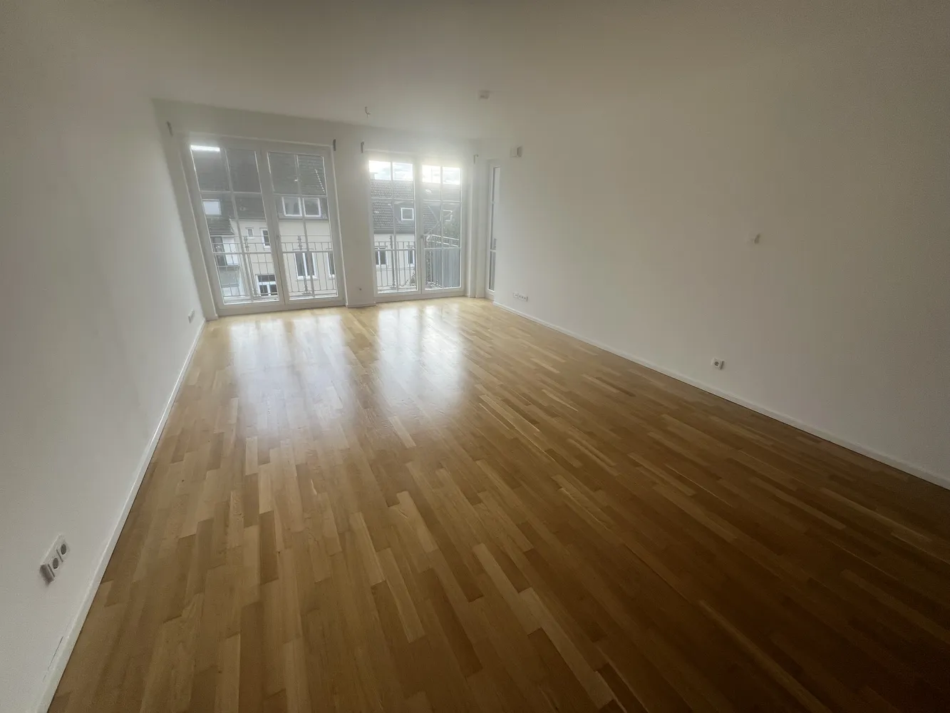 4 Zimmer Wohnung mit 77 m² in Hamburg – Bild 2