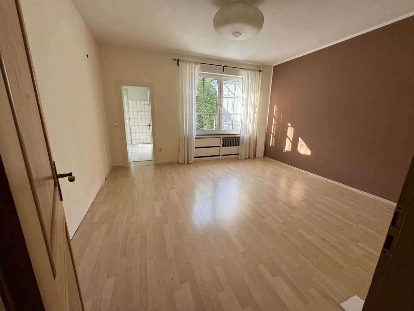4 Zimmer Wohnung mit 126 m² in Mönchengladbach – Bild 3