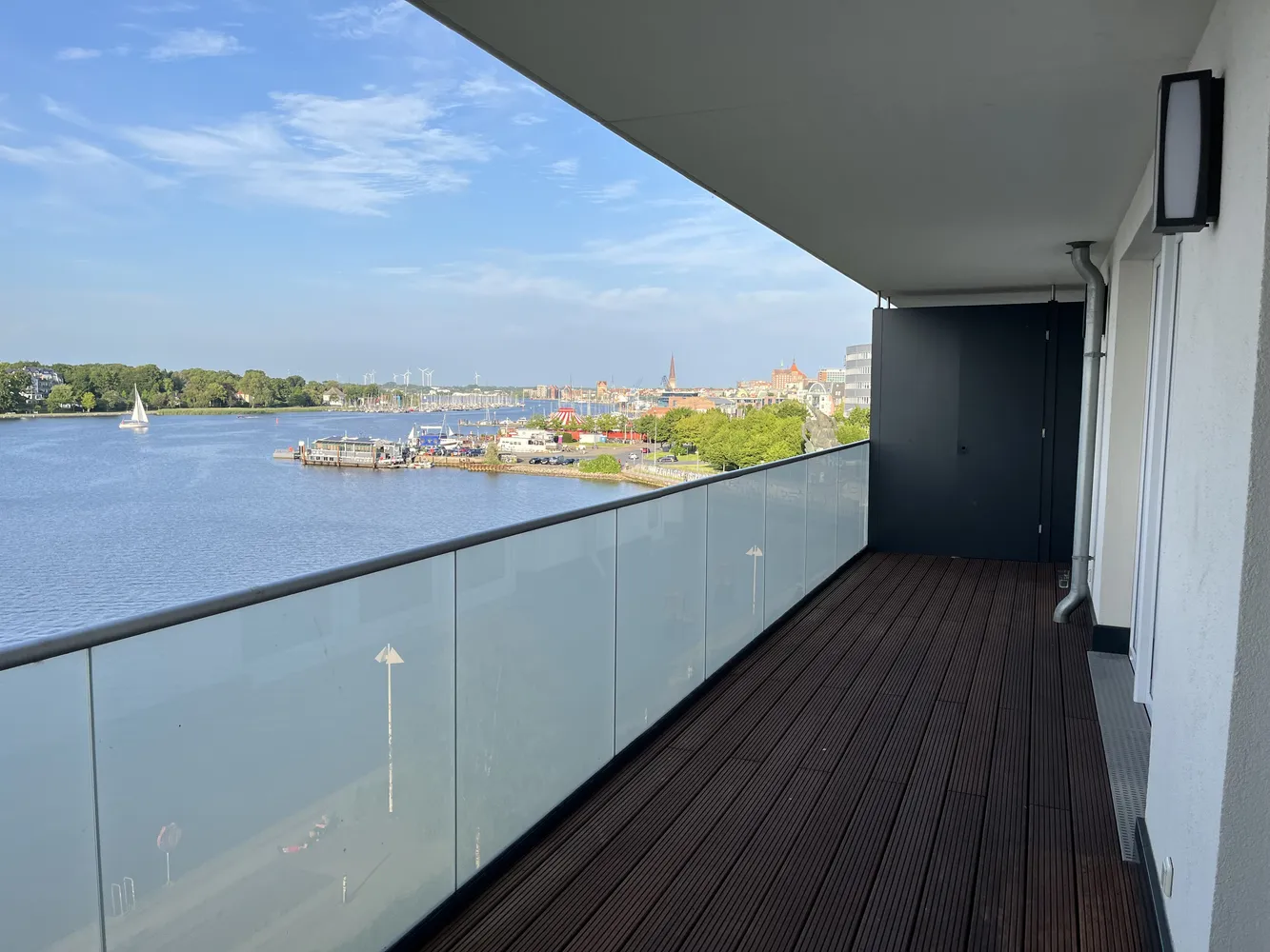 4 Zimmer Wohnung mit 123 m² in Rostock – Bild 1