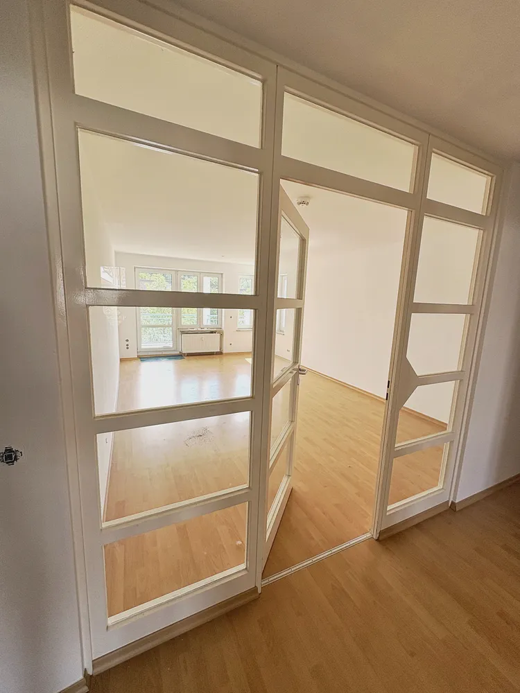 4 Zimmer Wohnung mit 103 m² in Regensburg – Bild 2