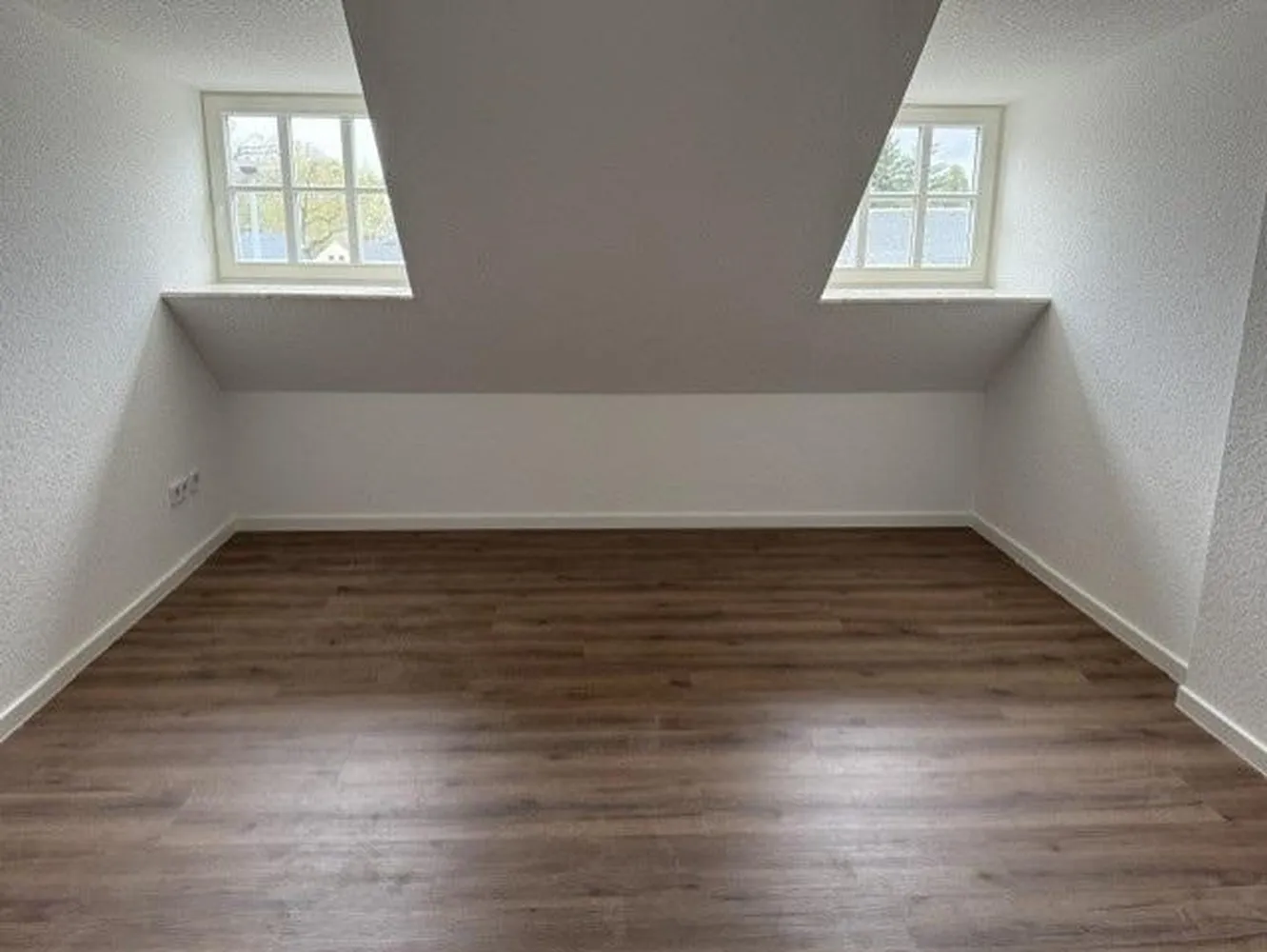 5 Zimmer Wohnung mit 150 m² in Chemnitz – Bild 7