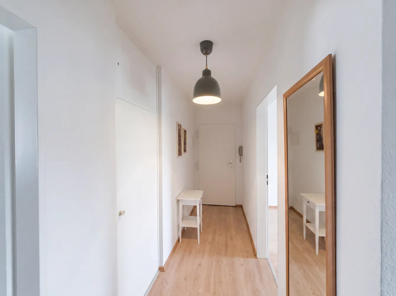 2 Zimmer Wohnung mit 52 m² in Düsseldorf – Bild 2