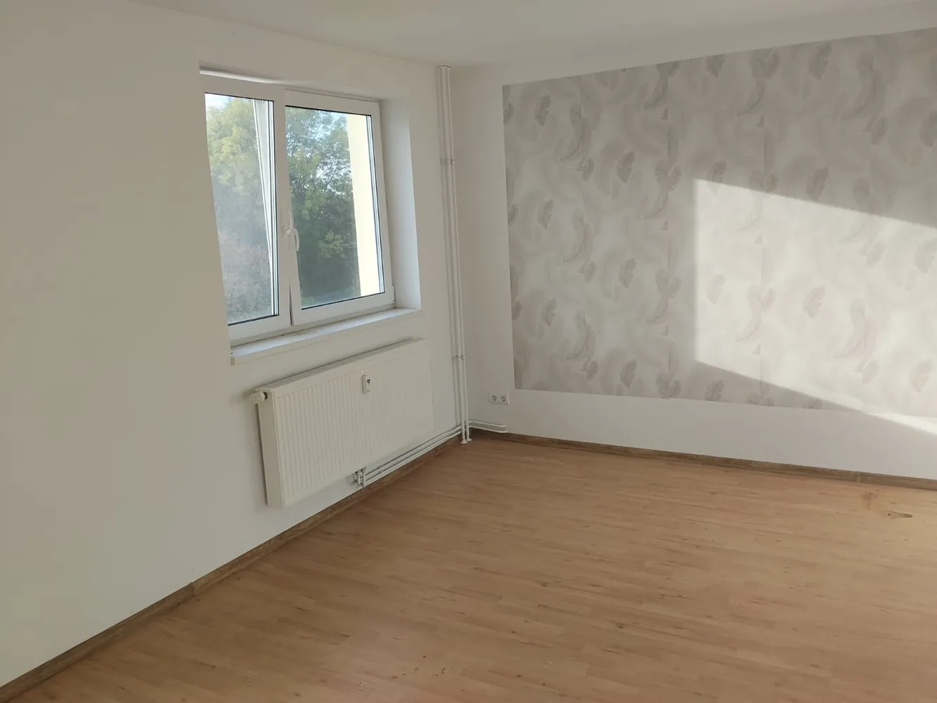 4 Zimmer Wohnung mit 100 m² in Halle (Saale) – Bild 2