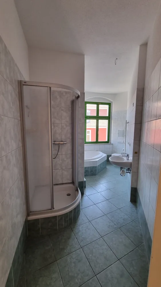 3 Zimmer Wohnung mit 97 m² in Merseburg – Bild 2