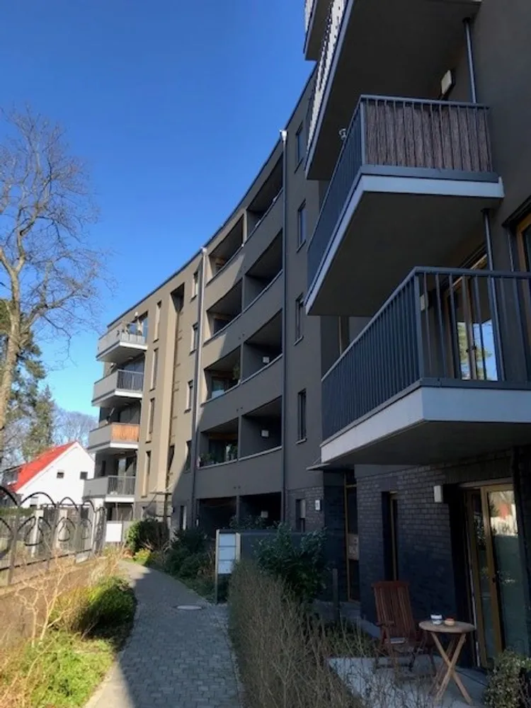 2 Zimmer Wohnung mit 68 m² in Berlin – Bild 1