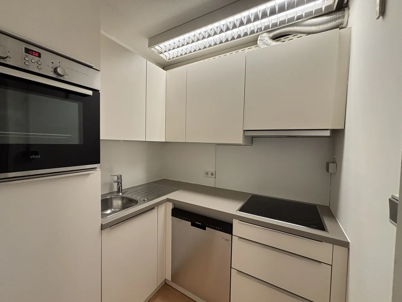 1 room apartment with 18 m² in Stuttgart – Photo 6