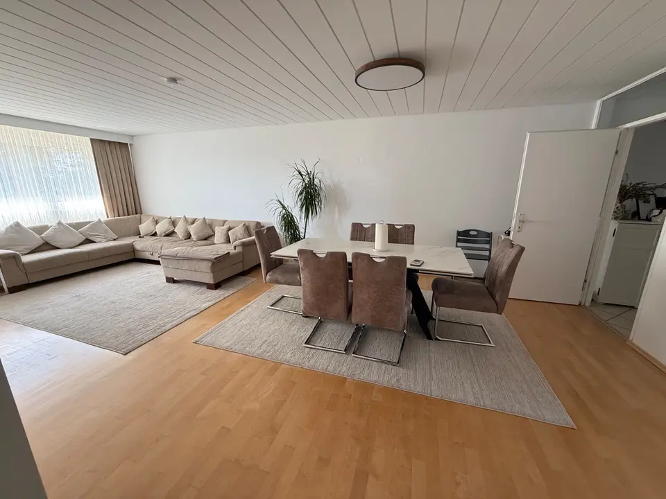 4 Zimmer Wohnung mit 105 m² in Böblingen – Bild 2