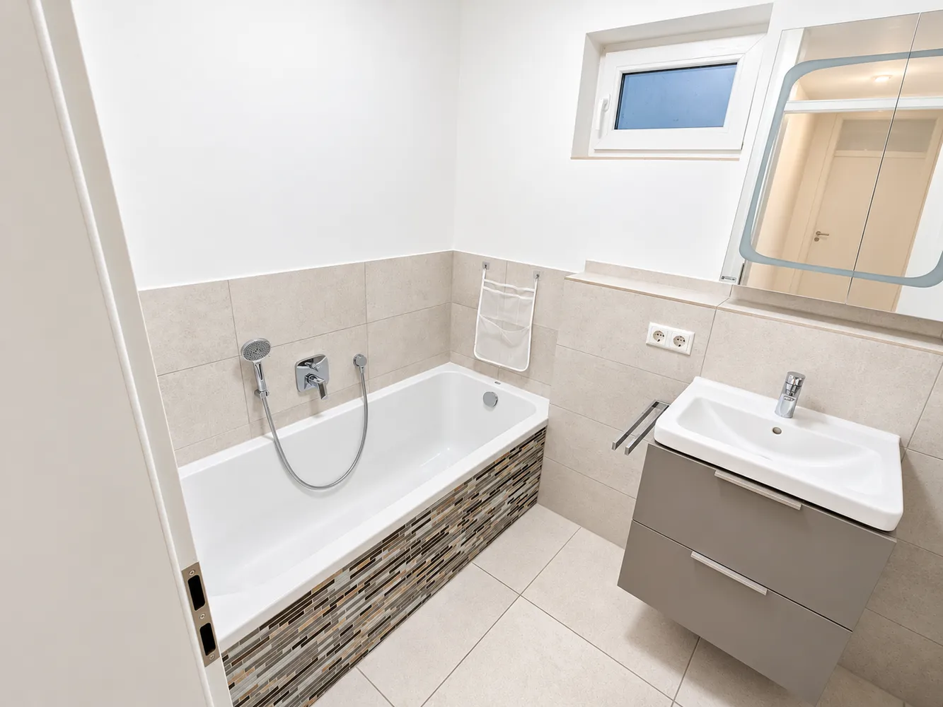 5 Zimmer Wohnung mit 140 m² in Weinheim – Bild 8
