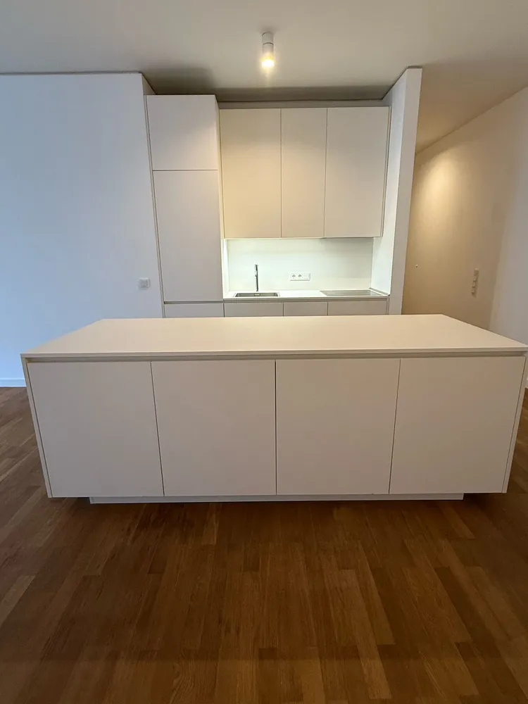 2 Zimmer Wohnung mit 77 m² in Berlin – Bild 9