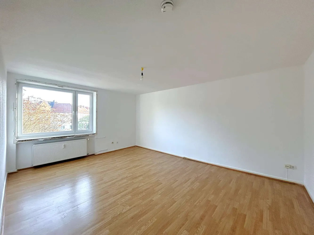 4 Zimmer Wohnung mit 100 m² in Hannover – Bild 2