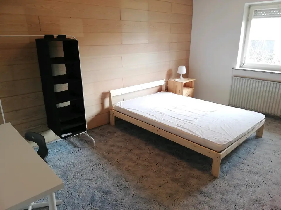 WG-Zimmer mit 12 m² in Traunstein – Bild 2