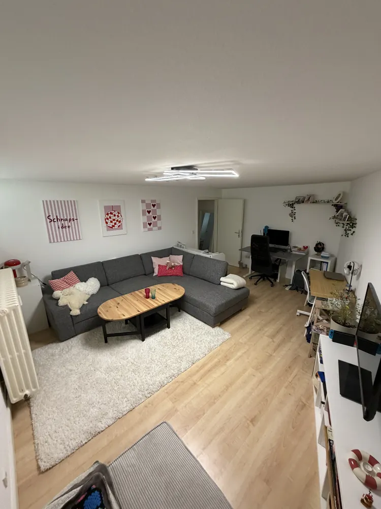 2 Zimmer Wohnung mit 67 m² in Köln – Bild 1