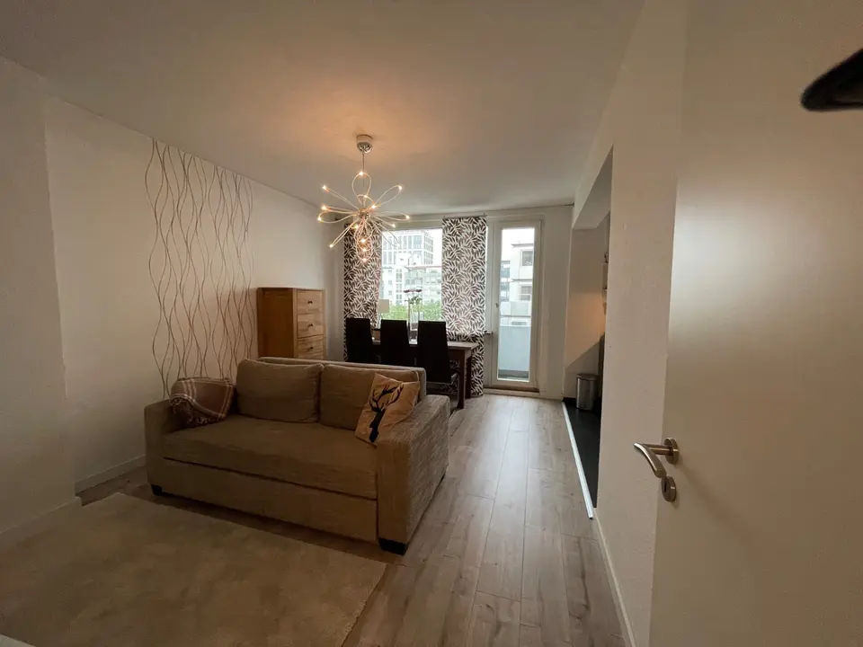 2 Zimmer Wohnung mit 55 m² in Düsseldorf – Bild 2