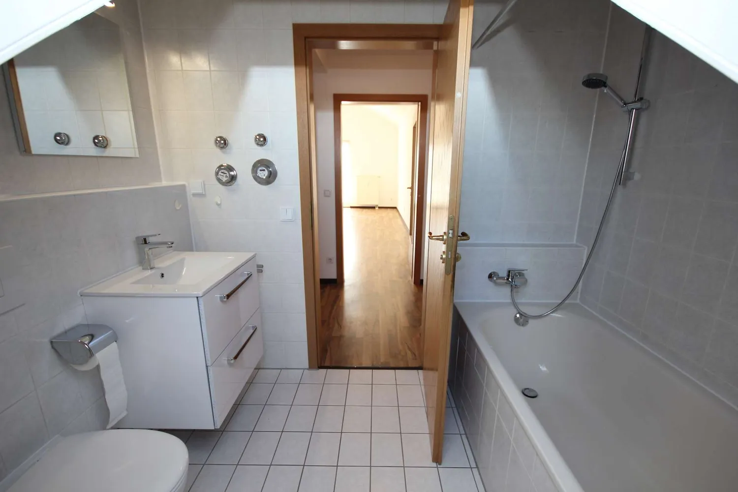 2 Zimmer Wohnung mit 60 m² in Germering – Bild 1