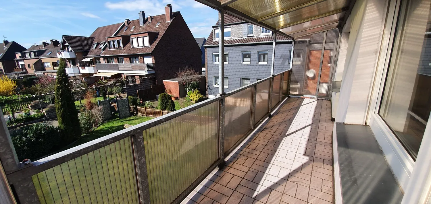3 Zimmer Wohnung mit 90 m² in Oberhausen – Bild 4