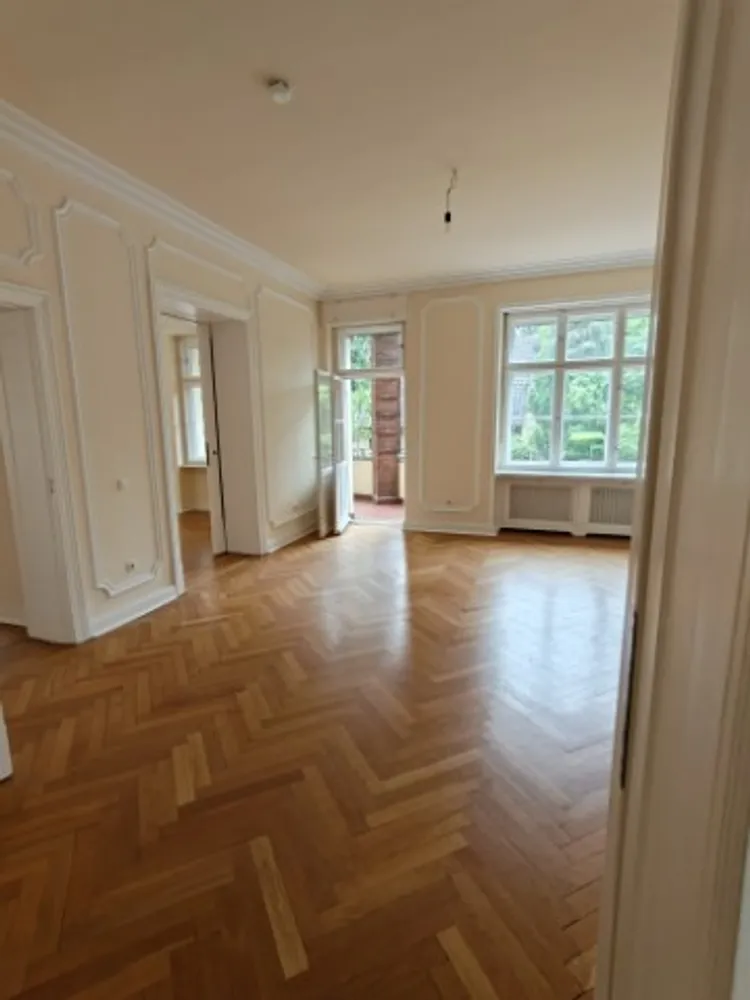 7 room apartment with 235 m² in Berlin – Photo 5