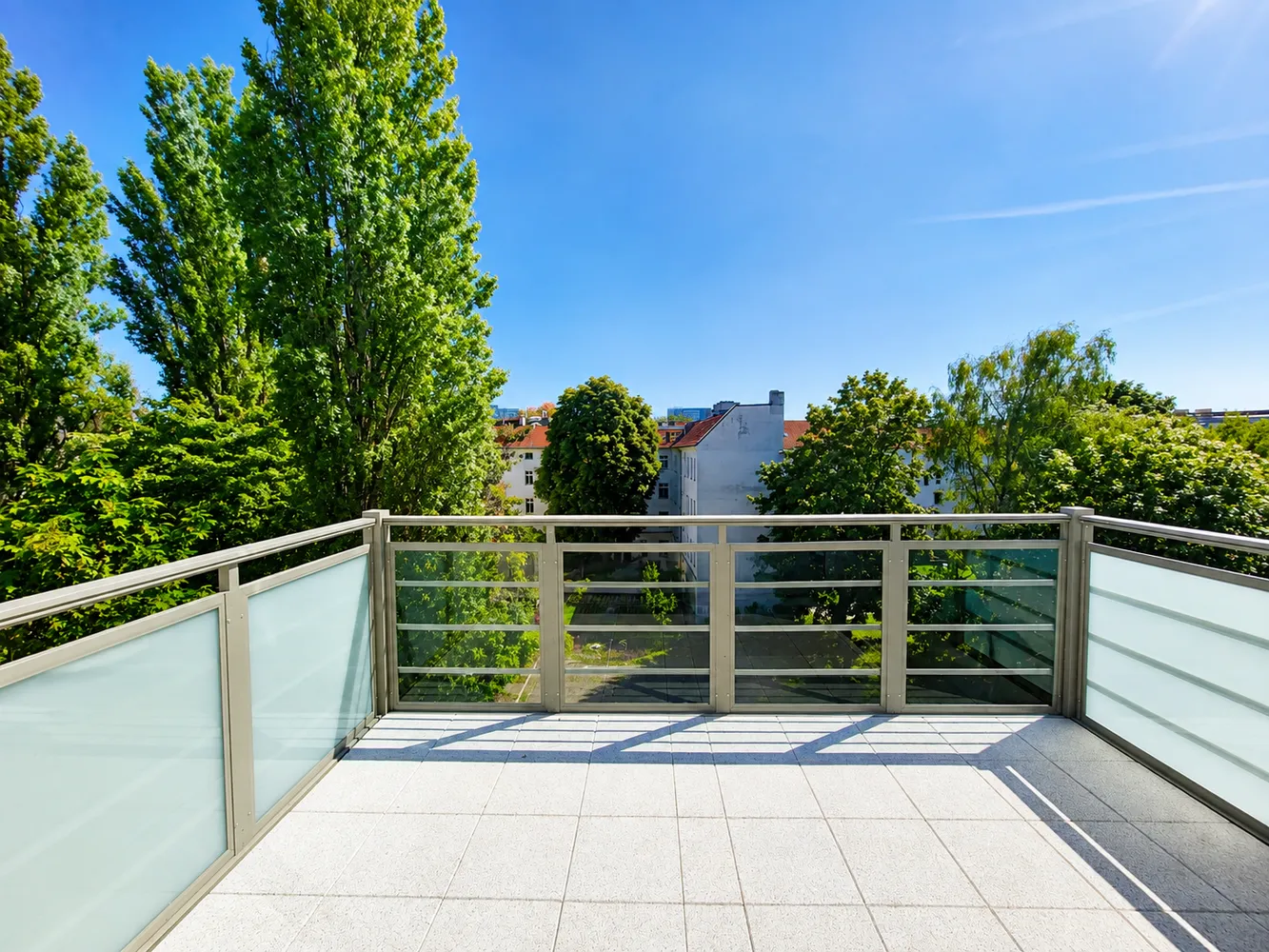 4 Zimmer Wohnung mit 93 m² in Berlin – Bild 1