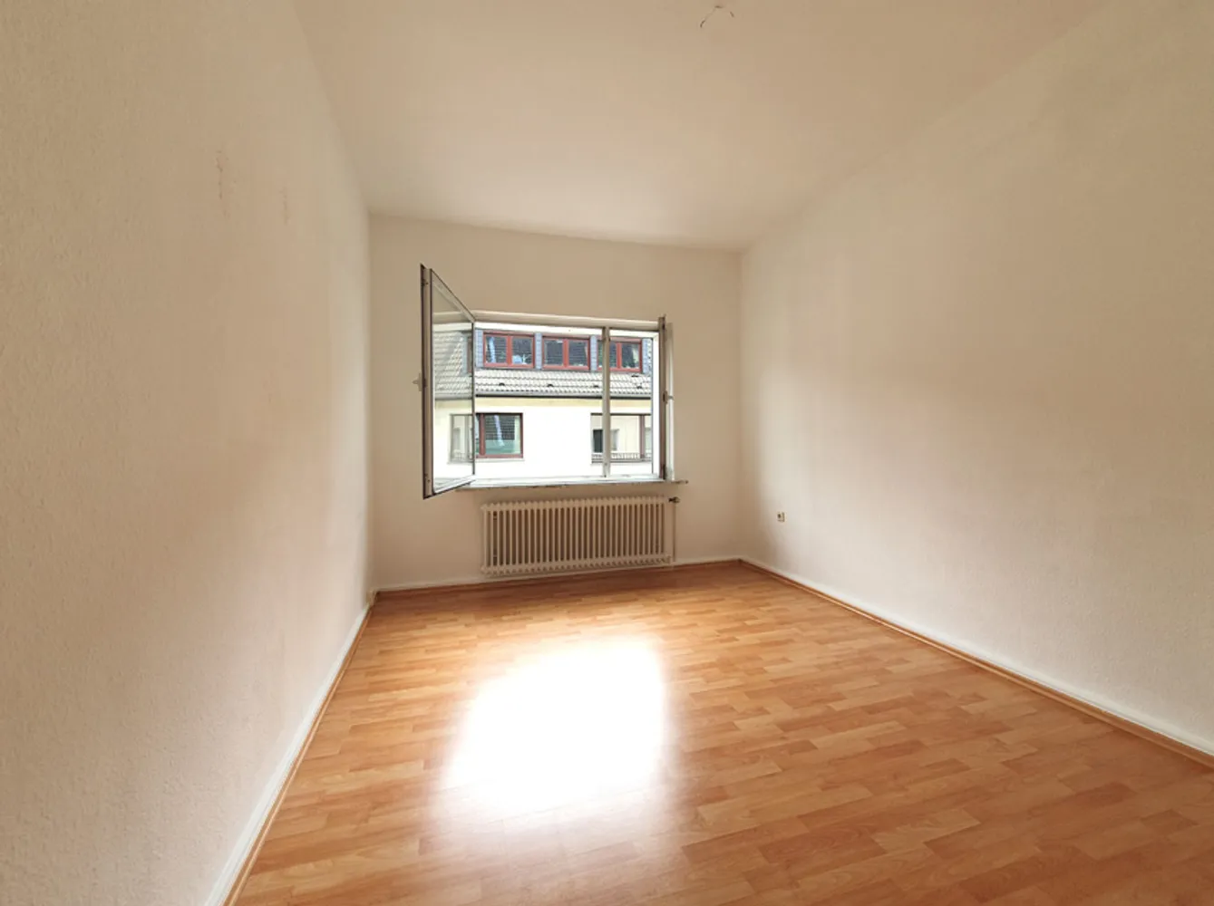 4 Zimmer Wohnung mit 65 m² in Essen – Bild 3