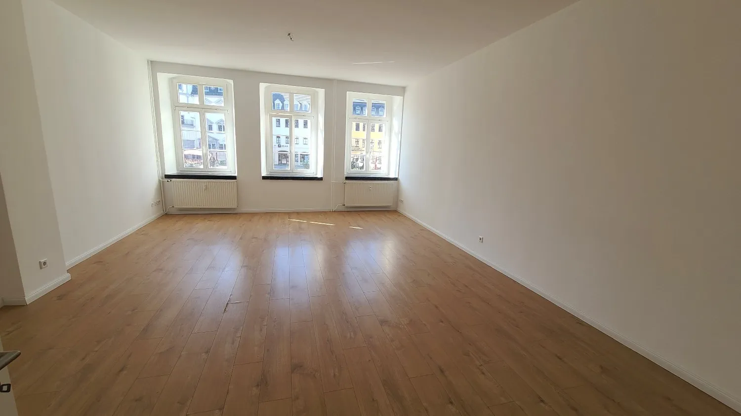 3 Zimmer Wohnung mit 108 m² in Gera – Bild 2
